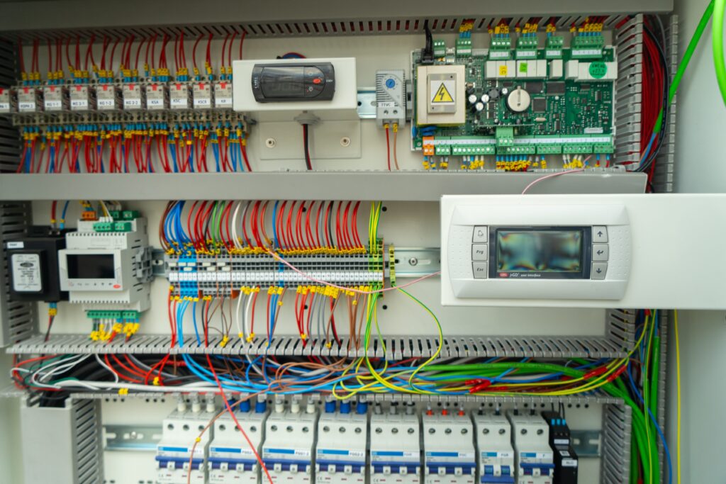ТЕПЛОВИЙ НАСОС KEYTER KWE6270QEP4W 265,5 кВт