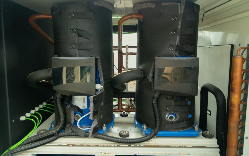 ТЕПЛОВИЙ НАСОС KEYTER KWE6270QEP4W 265,5 кВт