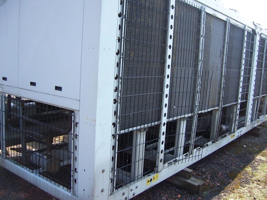 Aircooled chiller Carrier 910 kW
