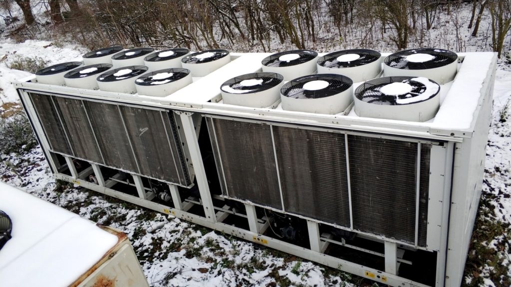 Aircooled chiller Carrier 980 kW