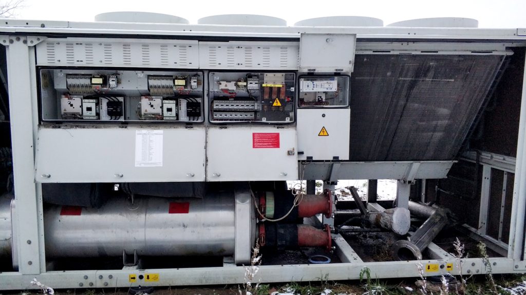Aircooled chiller Carrier 980 kW