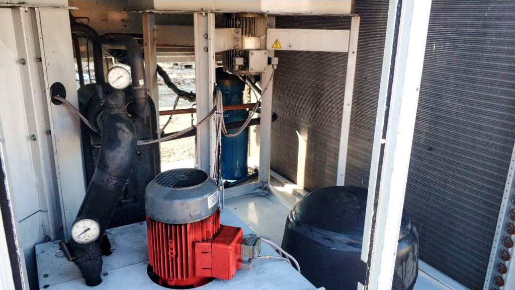 Aircooled chiller Carrier 89 kW