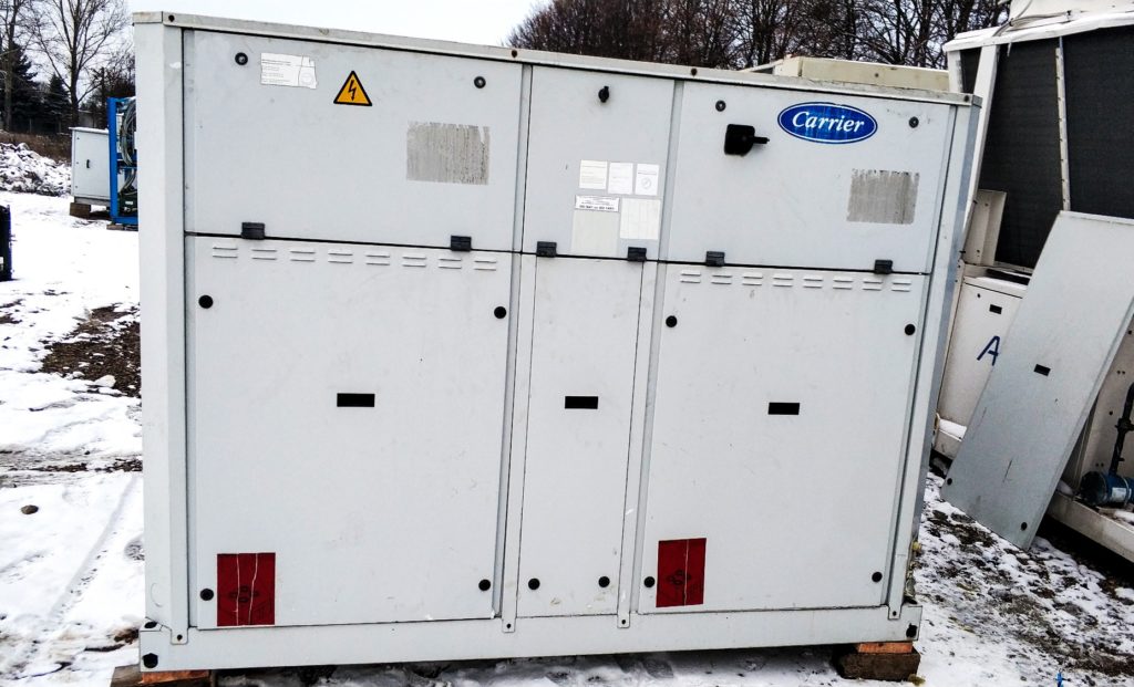 Gebrauchte Kaltwassersatz Carrier 198 kW