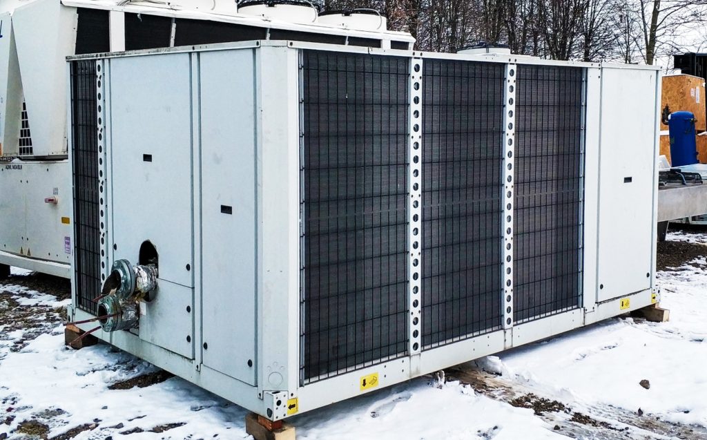 Gebrauchte Kaltwassersatz Carrier 198 kW