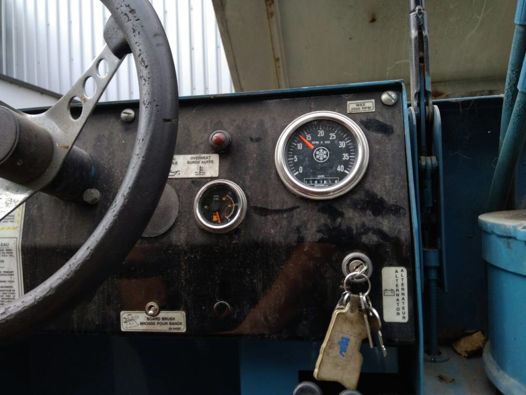 Ледозаливочная машина Zamboni 400