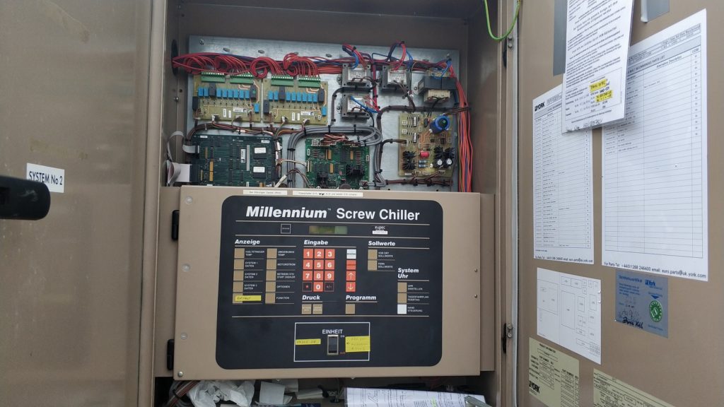 Aircooled chiller York 930 kW