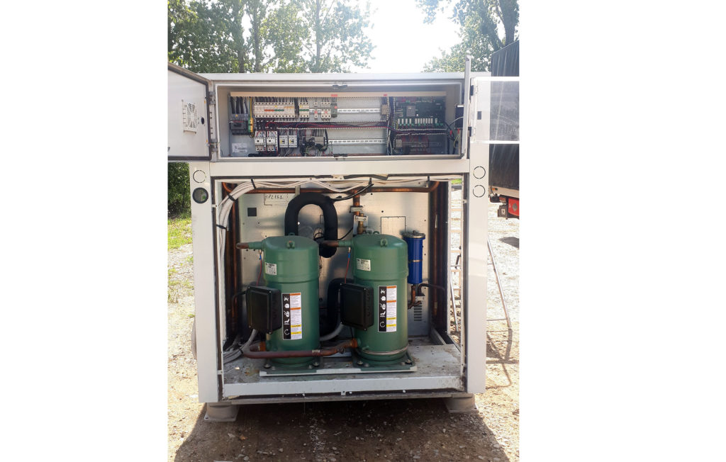 Aircooled chiller RHOSS TCAESY 136 kW