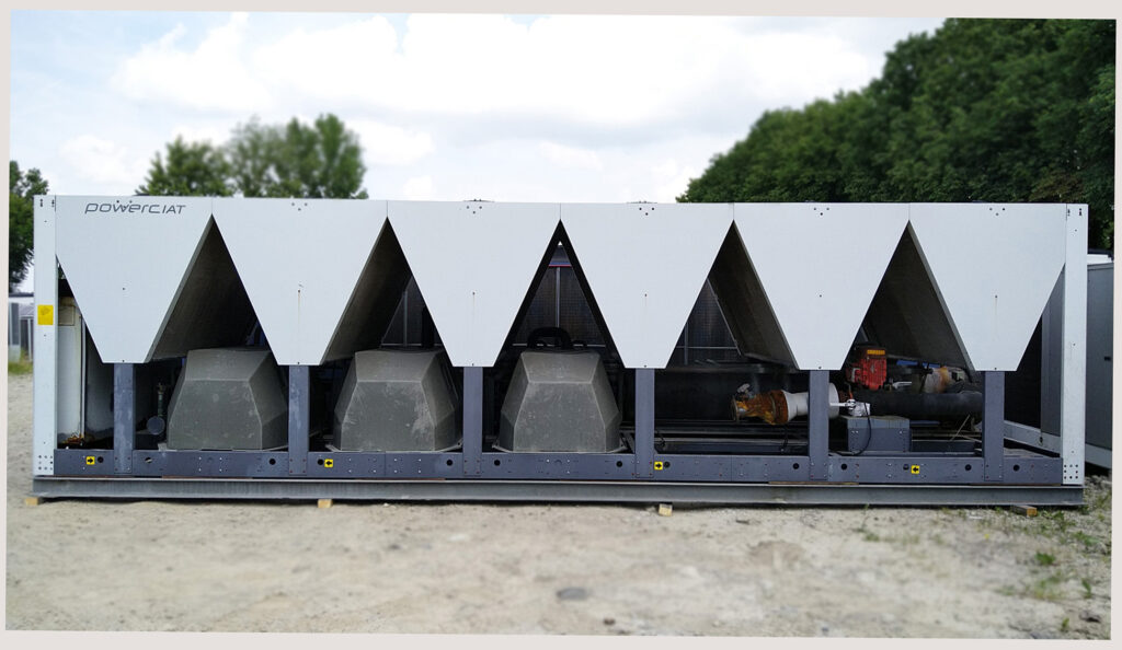AIRCOOLED CHILLER Ciat  735 kW