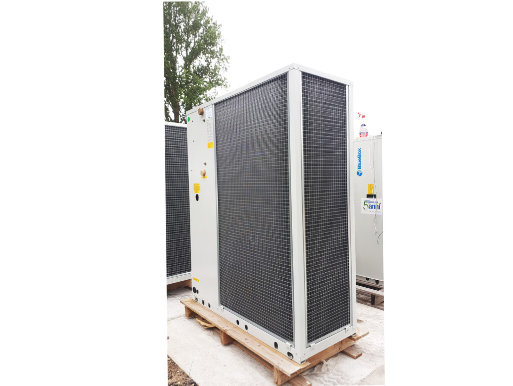 Kaltwassersatz  Blue Box Epsilon Echos 30 kW