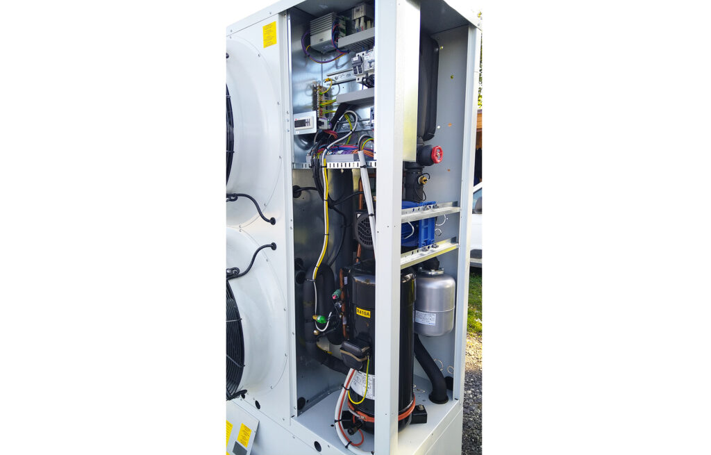 Kaltwassersatz Blue Box Epsilon Echos 24 kW
