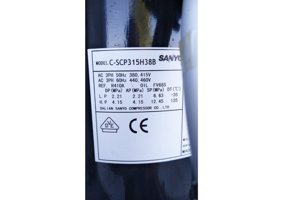 Kaltwassersatz Blue Box Epsilon Echos 24 kW