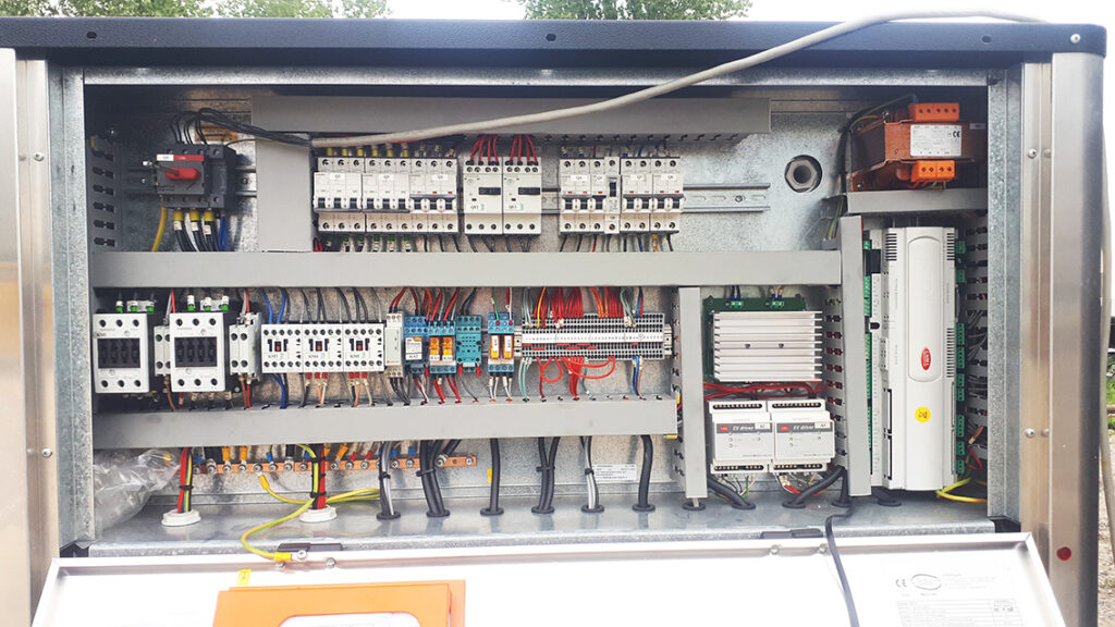 Gebrauchte Kaltwassersatz HiRef 50 kW