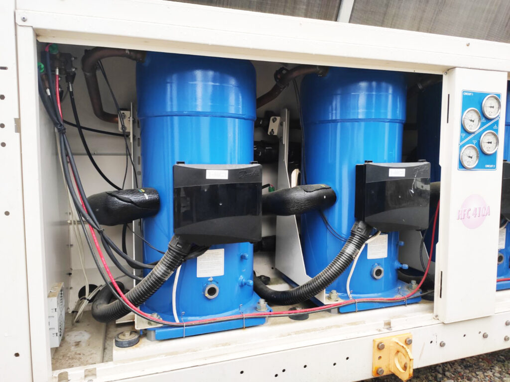 Air cooled chiller Airwell 307 kW