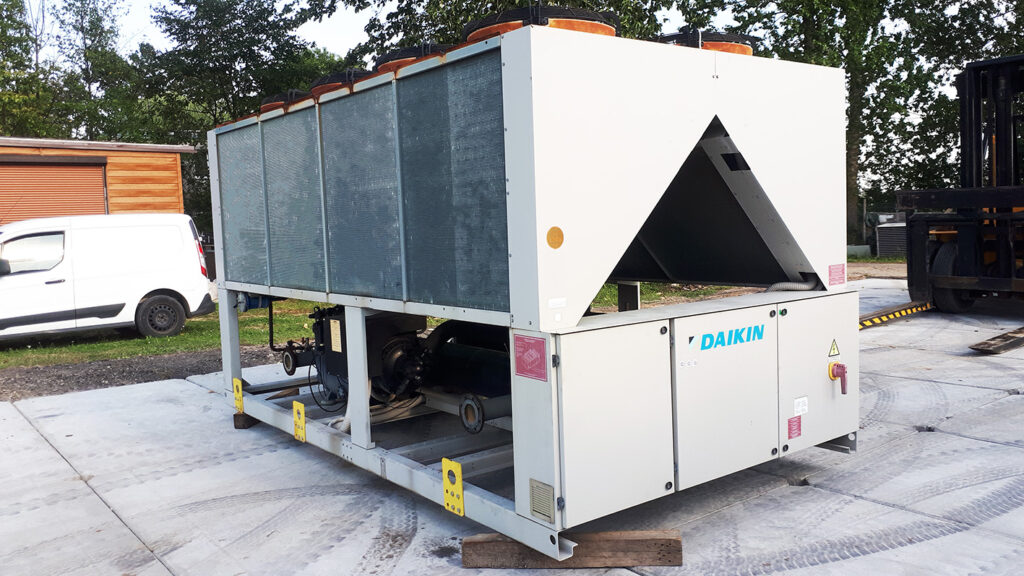 Чиллер Daikin 321 кВт