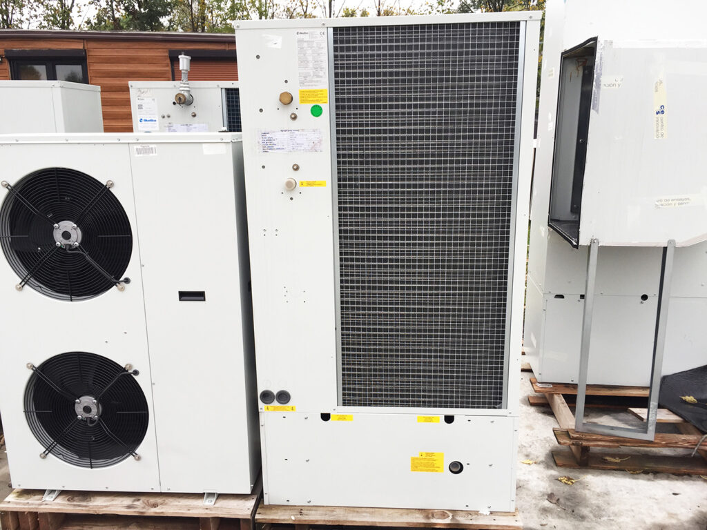 Kaltwassersatz Blue Box Epsilon Echos 13 kW