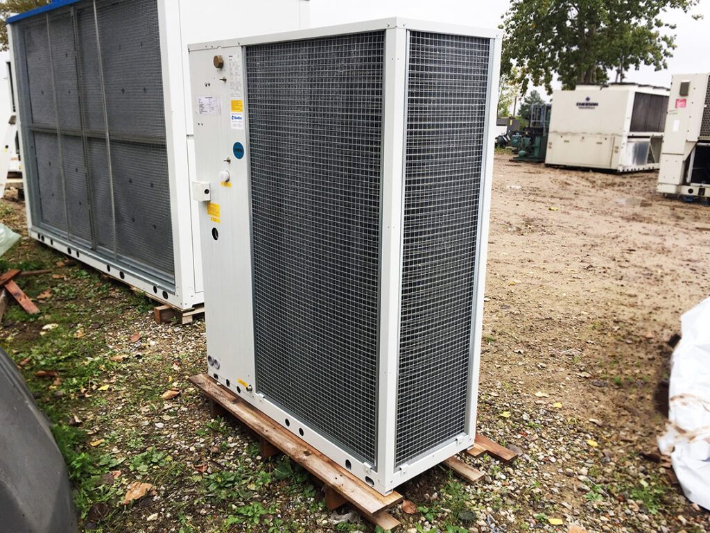 Kaltwassersatz/Wärmepumpe Blue Box Epsilon Echos 26 kW