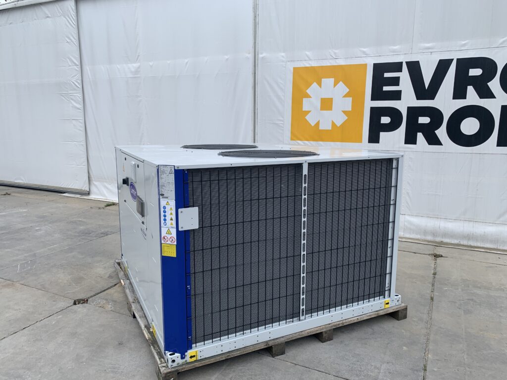 Aircooled chiller Carrier 30RB140R 140 kW
