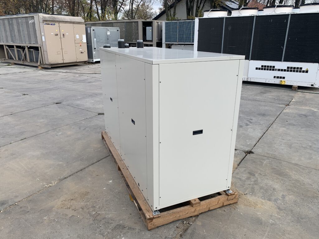WATERCOOLED CHILLER/HEAT PUMP AERMEC WRL600 150.4/160 kW