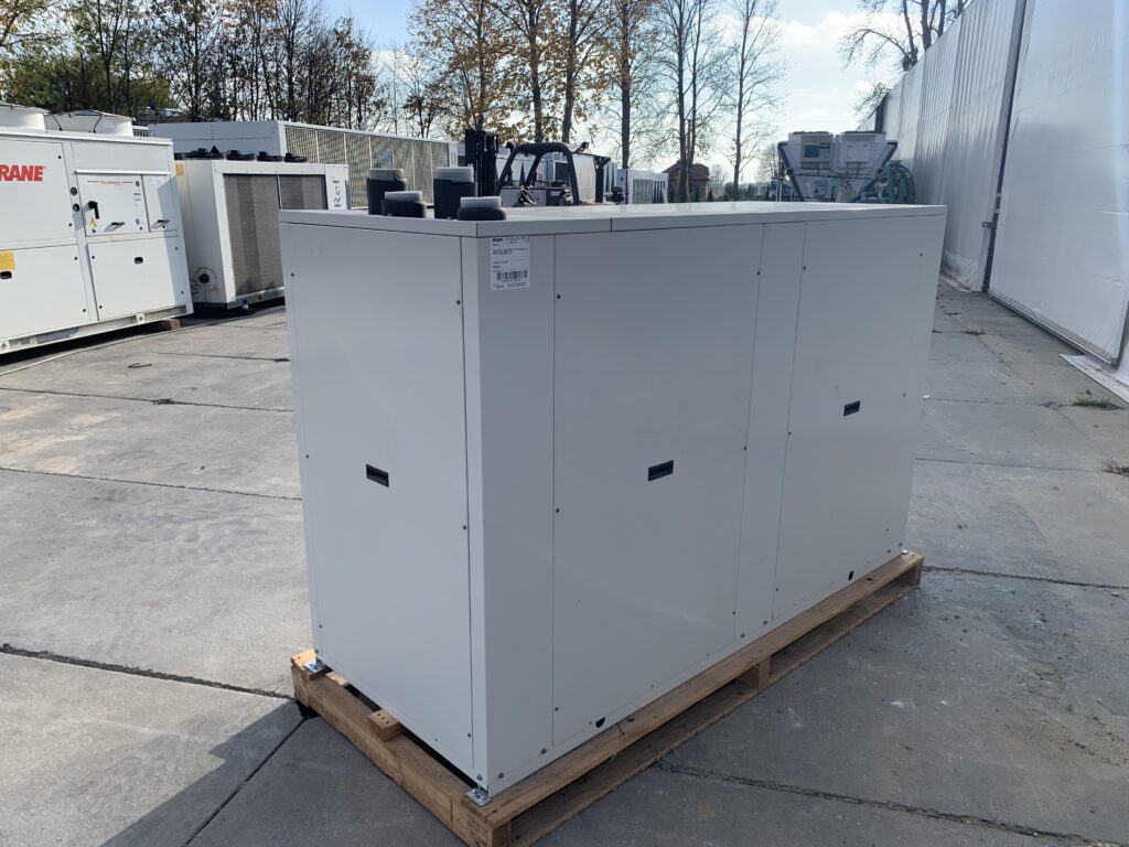 WATERCOOLED CHILLER/HEAT PUMP AERMEC WRL600 150.4/160 kW