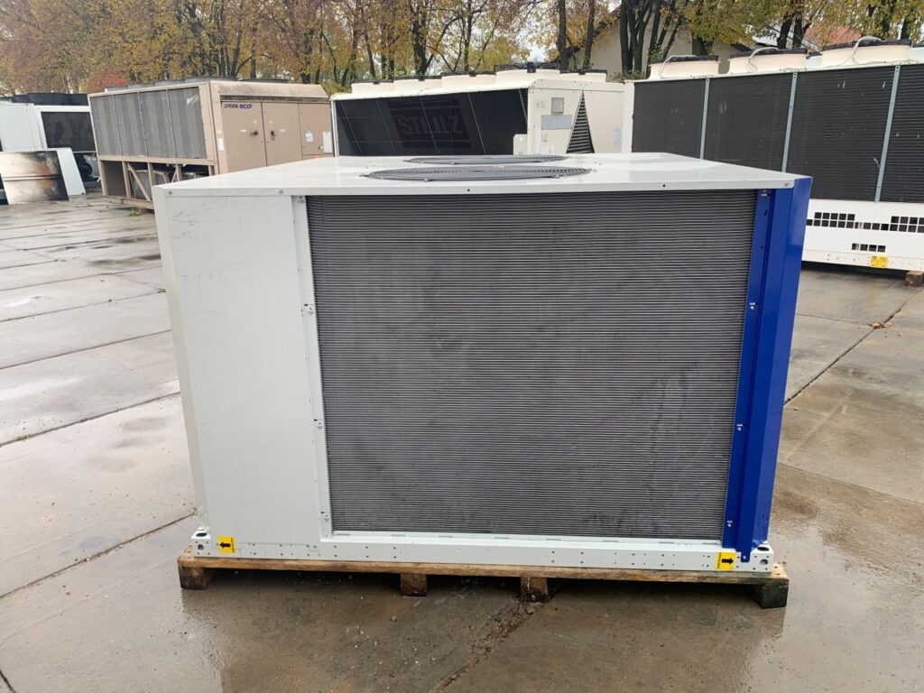 AIRCOOLED CHILLER CARRIER 30RB090R 93.4 kW