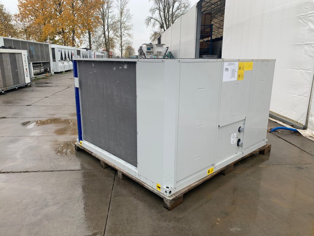 AIRCOOLED CHILLER CARRIER 30RB090R 93.4 kW