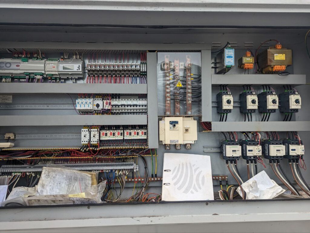 Чиллер SCM Frigo SW-VSMT ECO 400 KW