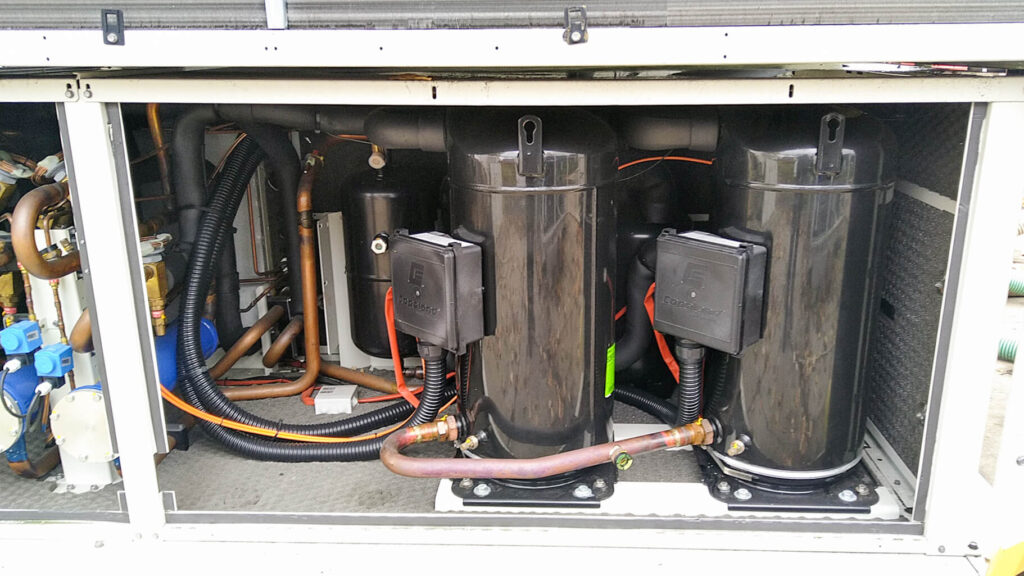 Aircooled chiller/Heat pump Aermec 400/461 kW