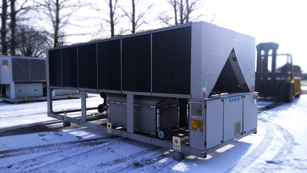Чіллер Daikin EWAQ 645 кВт