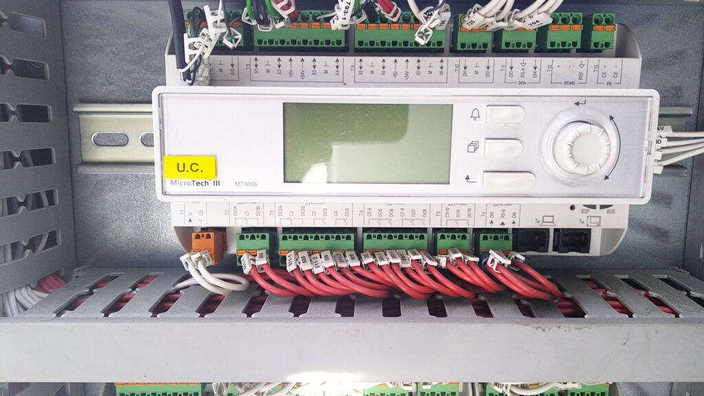 Чиллер Daikin 645 кВт