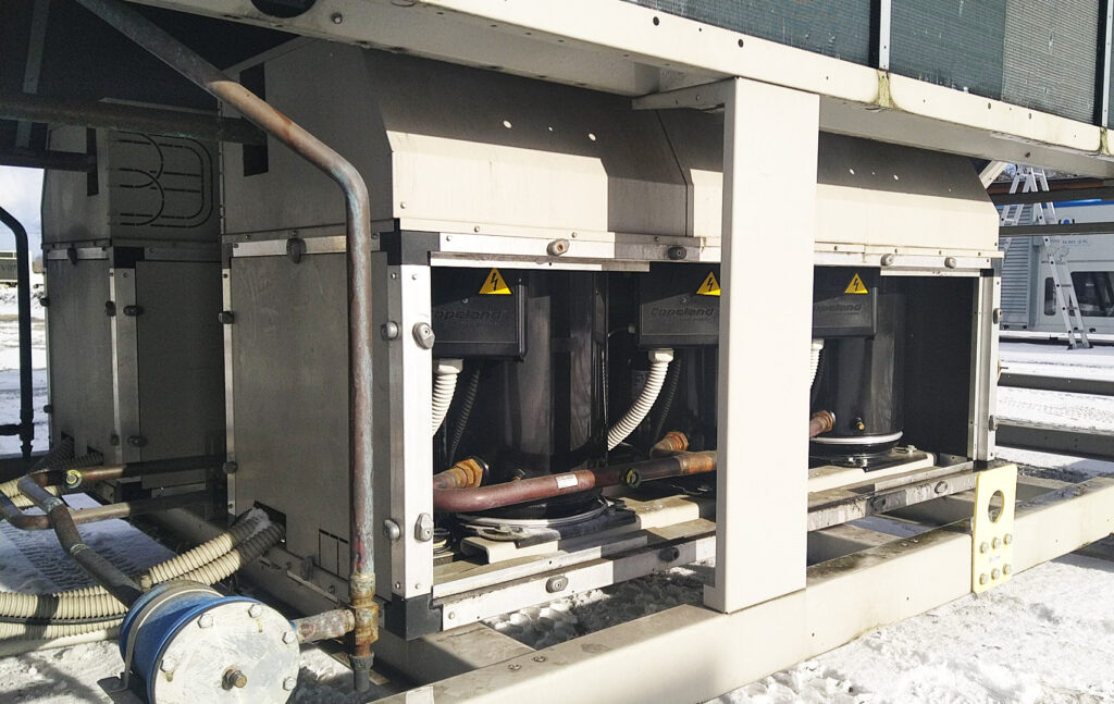 Чиллер Daikin 645 кВт