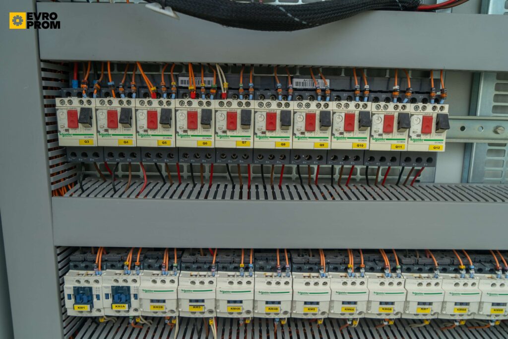 Драйкулер CARRIER FCTE90 10MDB 12PH/12PL 484/356 кВт