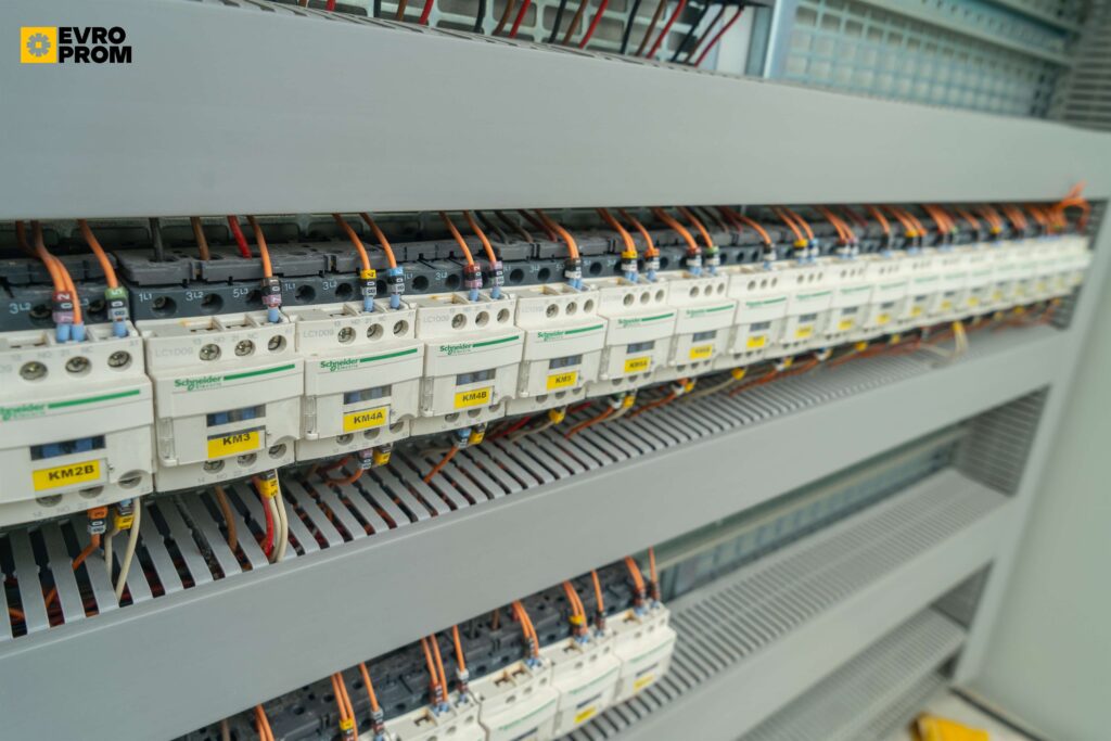 Драйкулер CARRIER FCTE90 10MDB 12PH/12PL 484/356 кВт