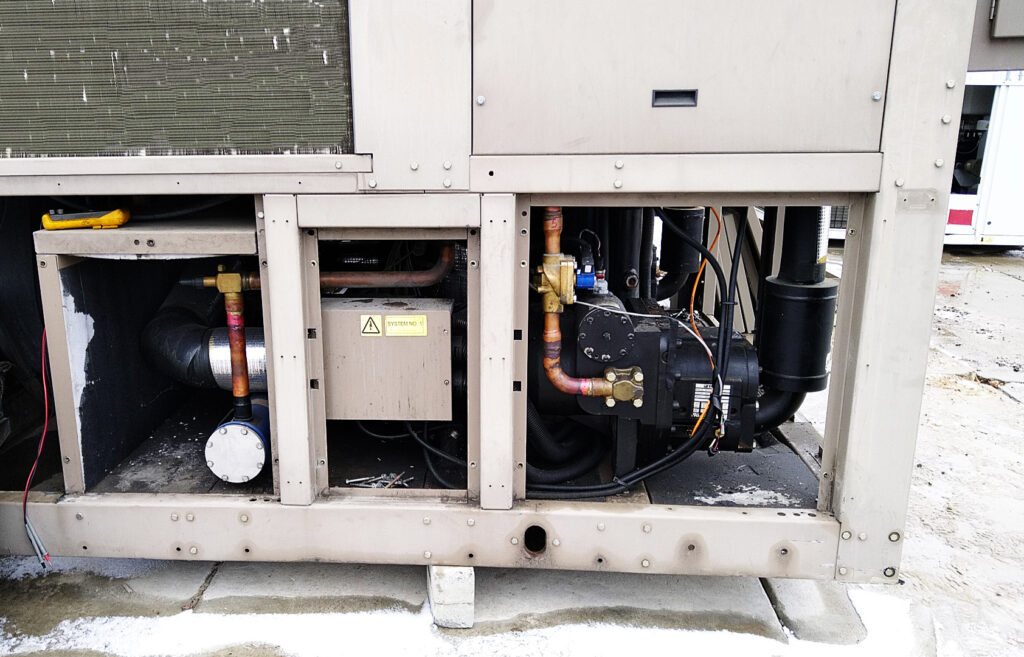 Aircooled chiller York 835 kW
