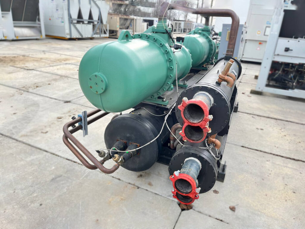 Чиллер SYSTEMAIR SYSCREW.WATER.860.EVO.CO 825 кВт
