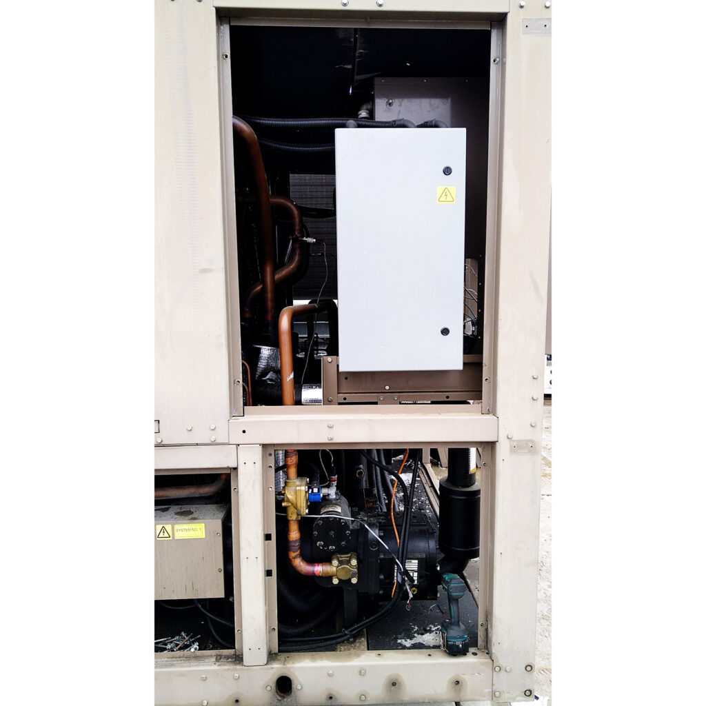 Aircooled chiller York 835 kW