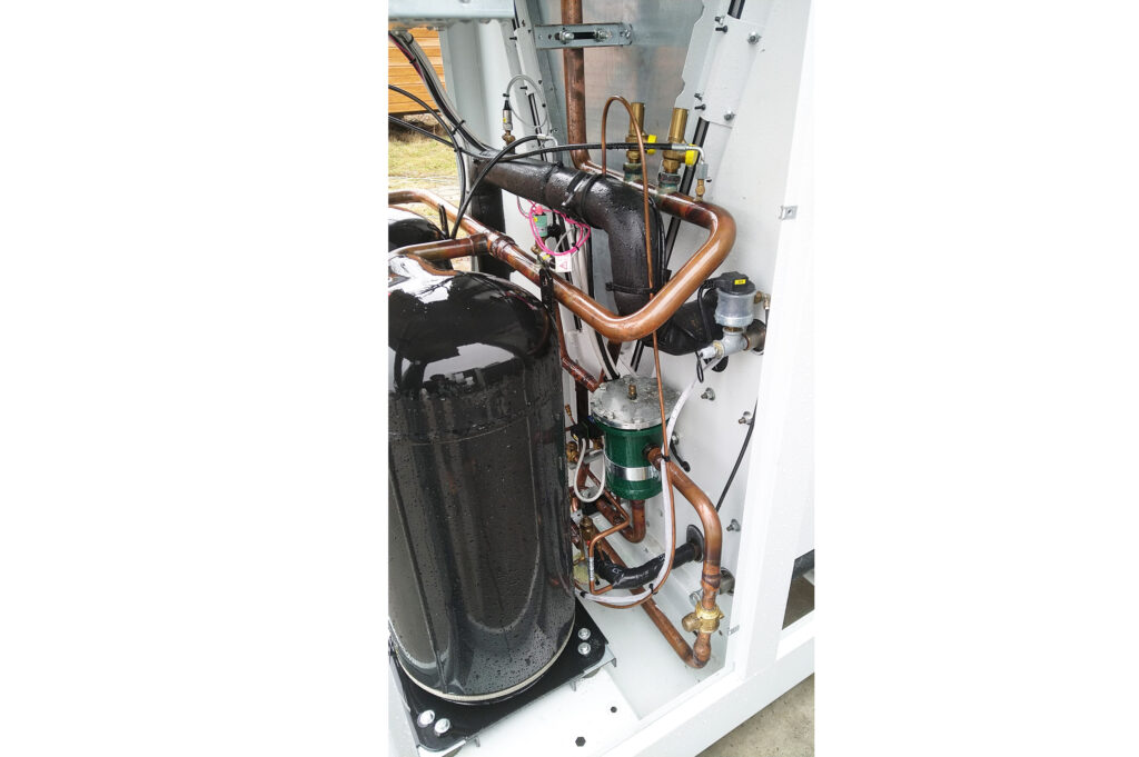 AIRCOOLED CHILLER СLIMAVENETA 144 KW