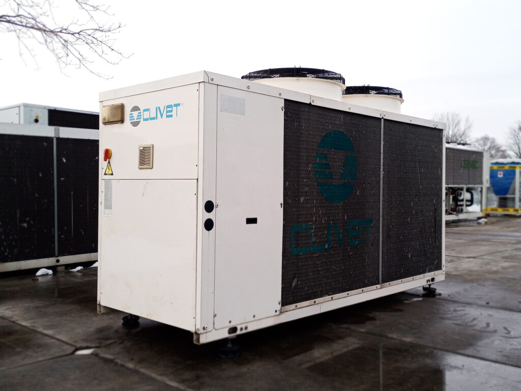 KALTWASSERSATZ / Wärmepumpe CLIVET WSAN-XEE 84/100 kW