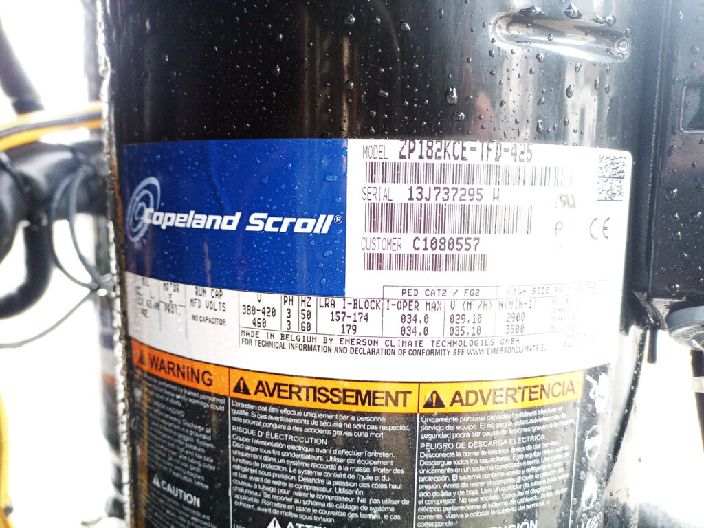 KALTWASSERSATZ / Wärmepumpe CLIVET WSAN-XEE 84/100 kW