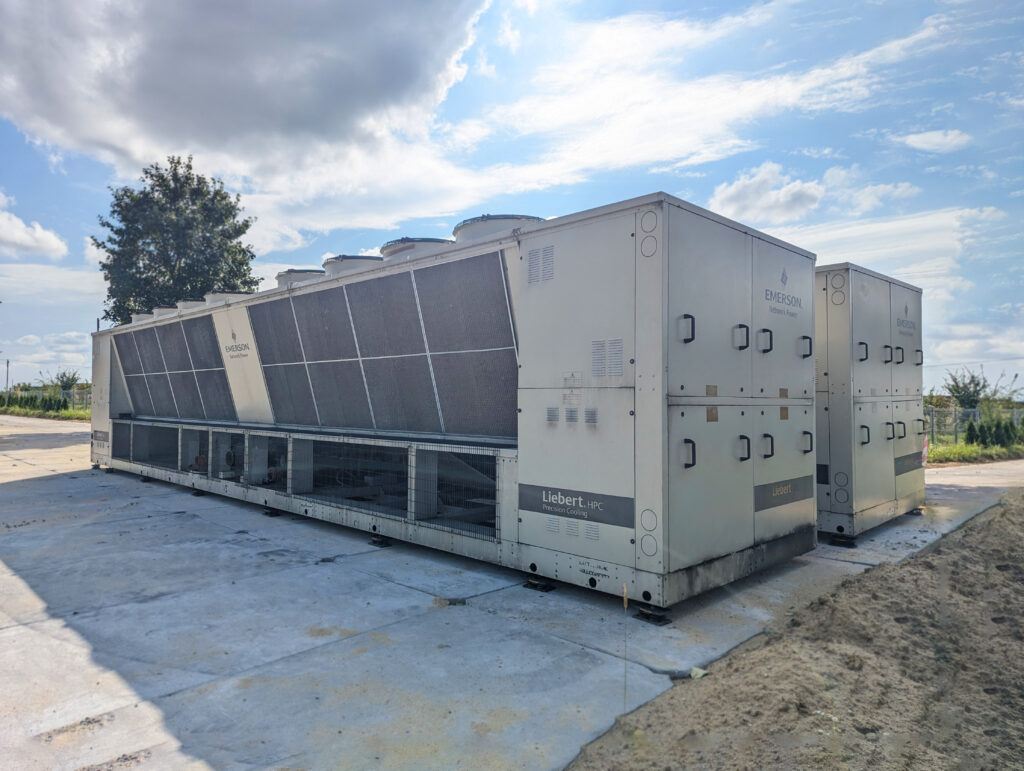 Чиллер Emerson FQ4-086 810 кВт