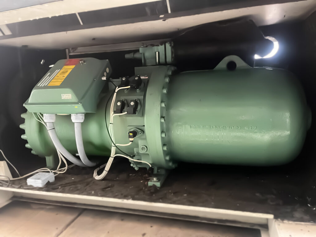 Чиллер Climaveneta FOCS-CA/LN 3602 825 кВт