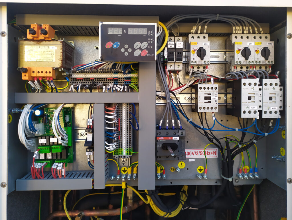 KALTWASSERSATZ / Wärmepumpe Clivet WSAN-XEE 24 kW