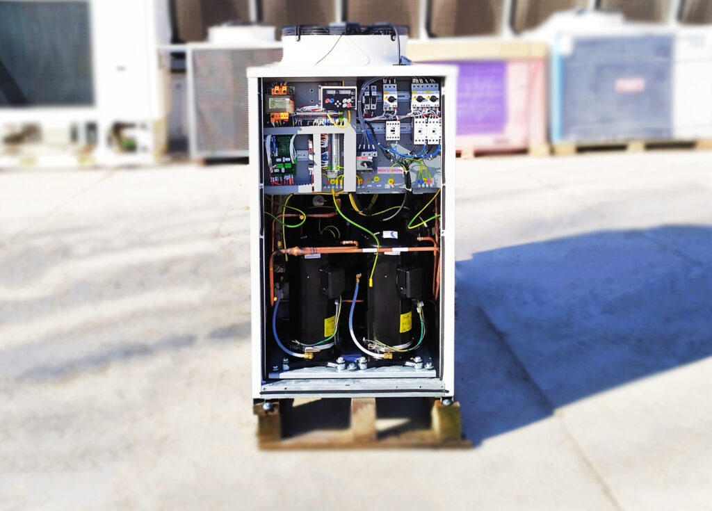 Aircooled chiller/Heat pump Clivet WSAN-XEE 27 kW