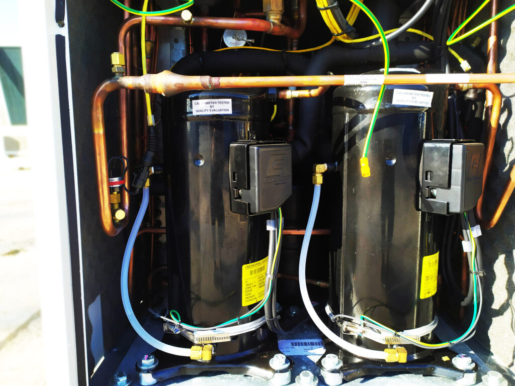 Aircooled chiller/Heat pump Clivet WSAN-XEE 27 kW