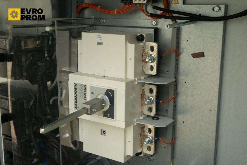 Aircooled chiller TRANE RTAF300 HSS XLN 1079 kW