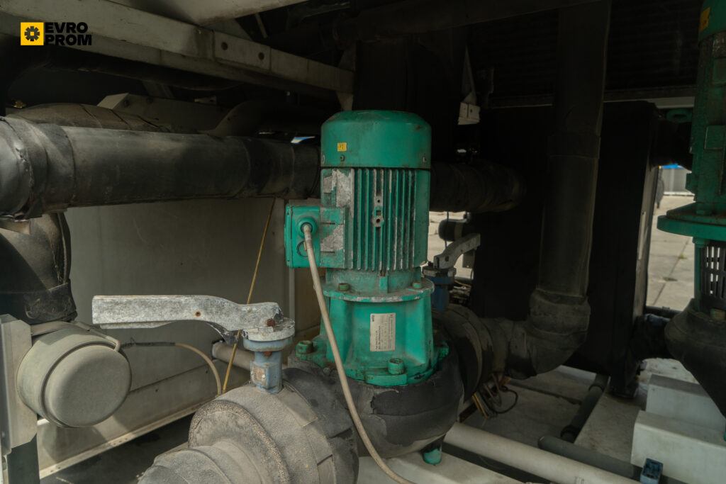 Aircooled chiller/Heat pump EMICON PAE 4902 S KC 488 kW / 570 kW
