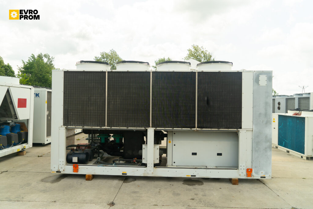 Aircooled chiller/Heat pump EMICON PAE 4902 S KC 488 kW / 570 kW