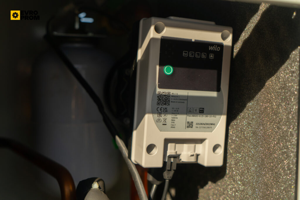 Чіллер/Тепловий насос CLIMAVENETA MEHP IB G07 S 18Y 15.62 кВт/17.24 кВт
