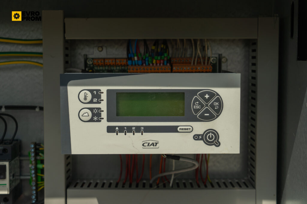 Kaltwassersatz CIAT AQUACIAT2 LDC 300V 76.8 kW