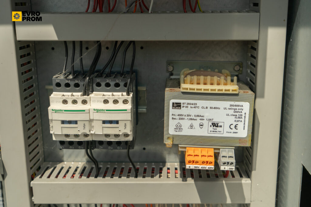 Kaltwassersatz CIAT AQUACIAT2 LDC 300V 76.8 kW
