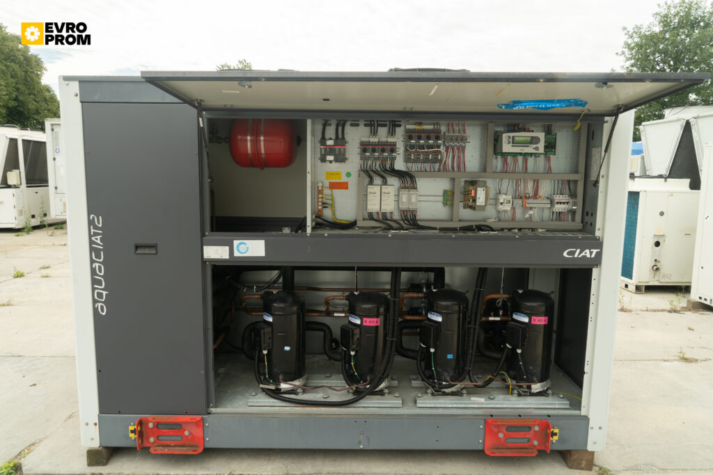 Чіллер CIAT AQUACIAT2 LDH 540V 141 кВт